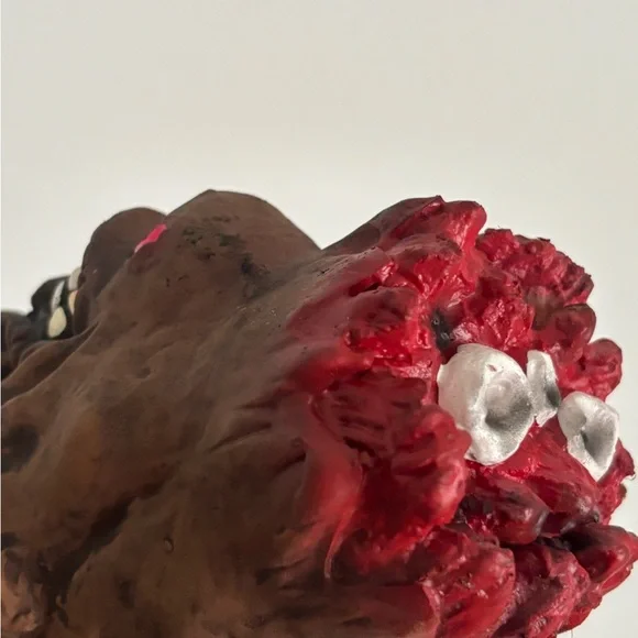 Spirit Halloween shrunken head hangging decoration - Picture 13 of 16